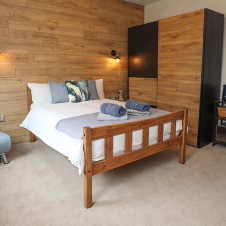 Aqua Nest Eastbourne - En-Suite, Free Parking, Kitchen Exterior foto